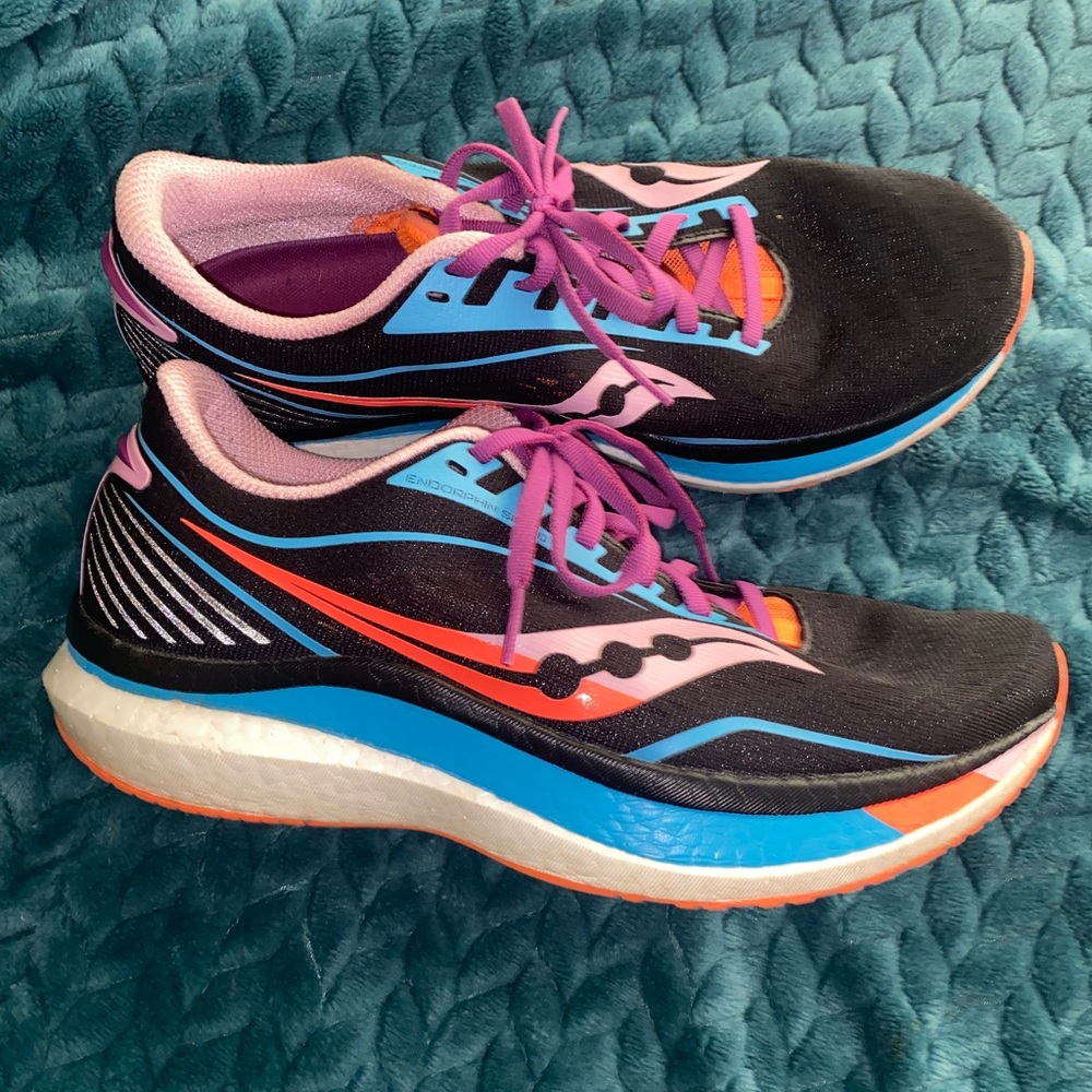 Saucony women’s size 11 running shoe